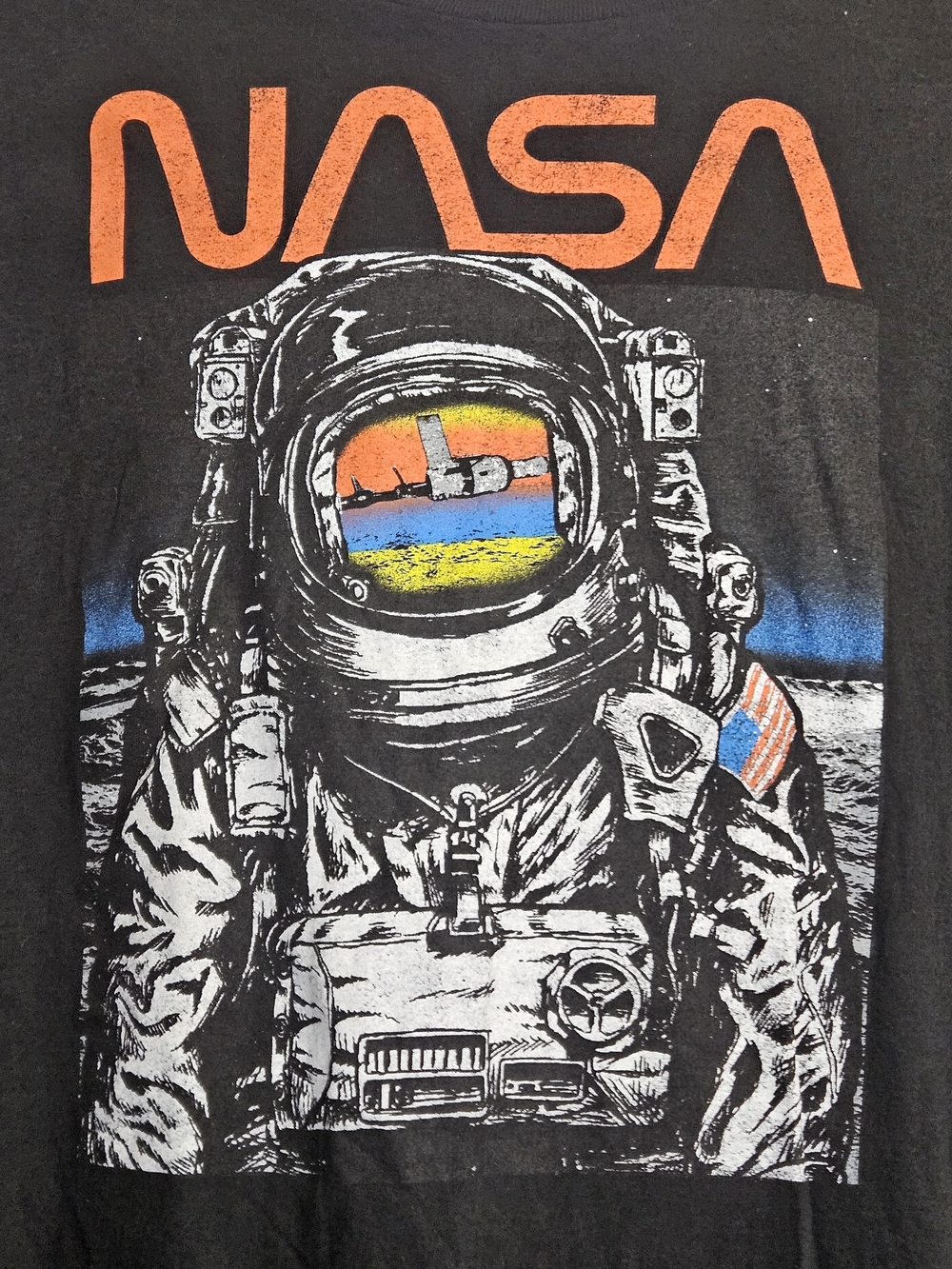 NASA Astronaut Graphic Tee - Picture 2 of 3